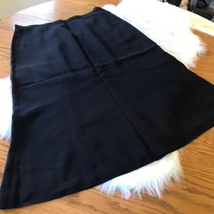 EUC Eddie Bauer black mid skirt